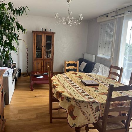 Chambre Chez L Habitant Room In A Private Home 게브리챔벌틴 외부 사진